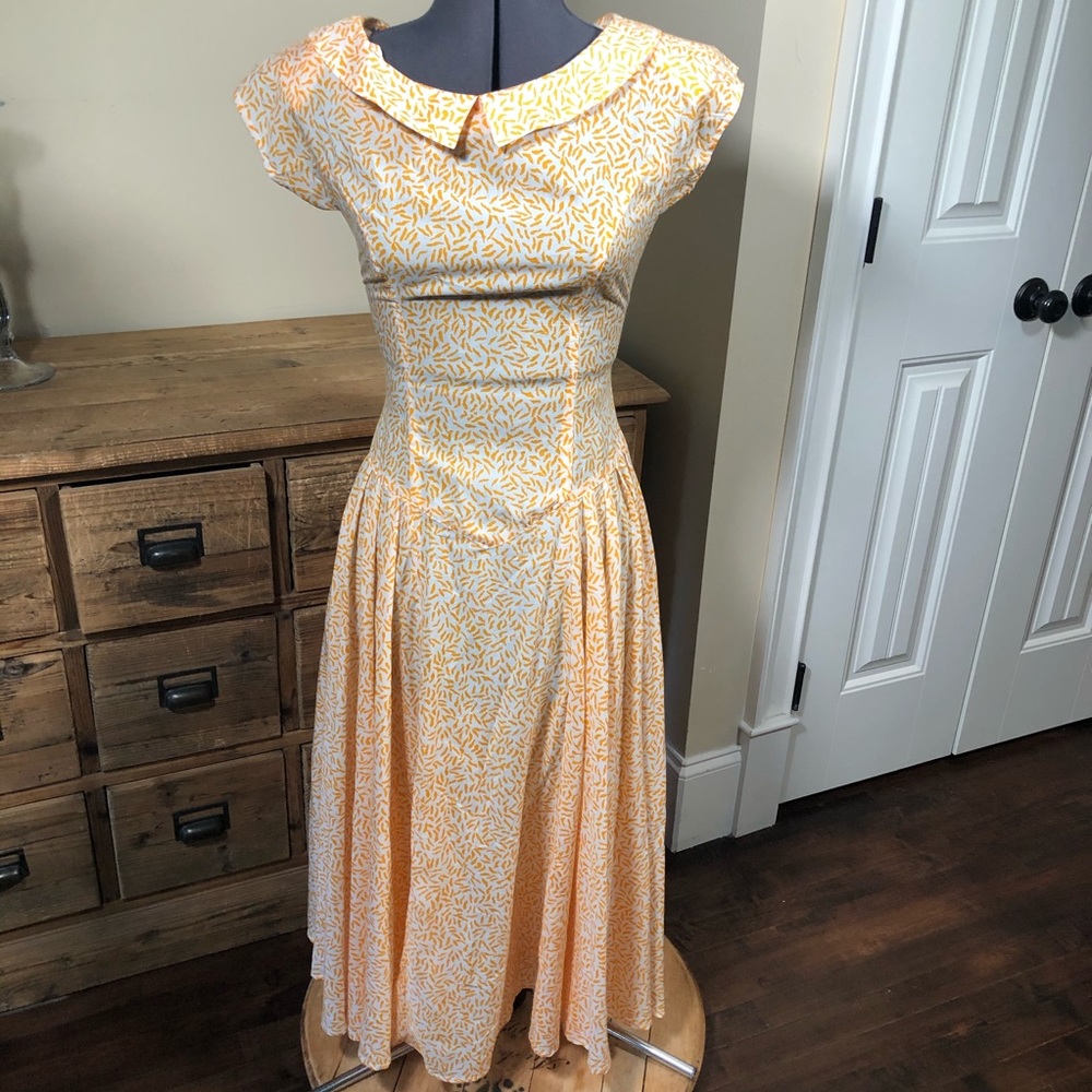 Ms. CHAUS Dress Vintage 1980’s 90’s ?  10